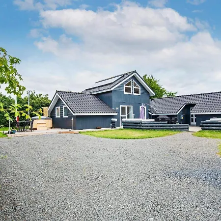 10 Person In Juelsminde-by Traum 別荘